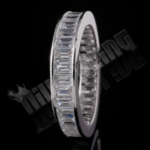 18K White Gold Baguette Cut Eternity Ring