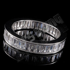 18K White Gold Baguette Cut Eternity Ring